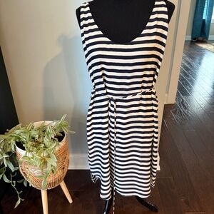 Loft Size Large Sleeveless Dress